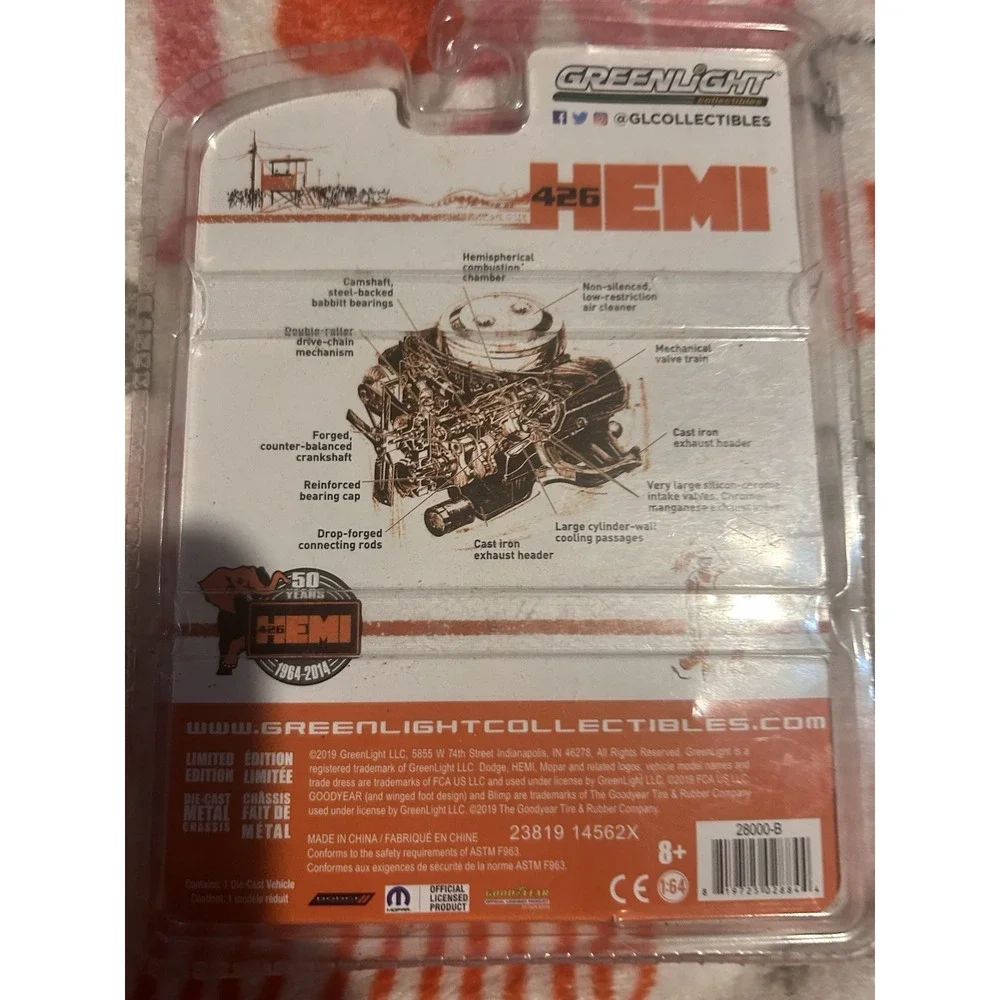 1970 DODGE CHALLENGER R/T HEMI     2019 GREENLIGHT HEMI 50 YEARS   1:64 DIE-CAST